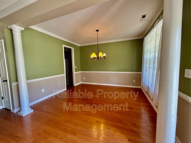 Building Photo - 149 Pearson Place
