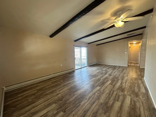 Foto del edificio - 3 Bedroom 2 Bathroom Top Level Duplex available for rent in Aztec, NM