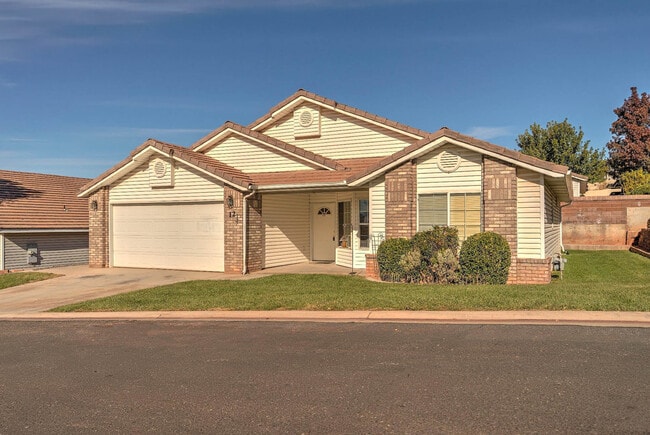 Building Photo - Beautiful Home in Green Valley