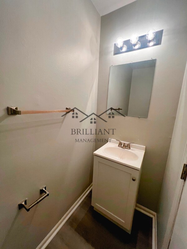 Foto del edificio - 5241 Boy Scout Rd