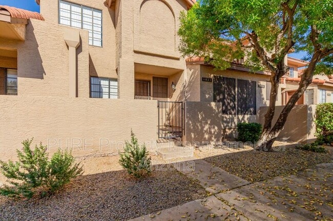 Building Photo - 8625 E Belleview Pl