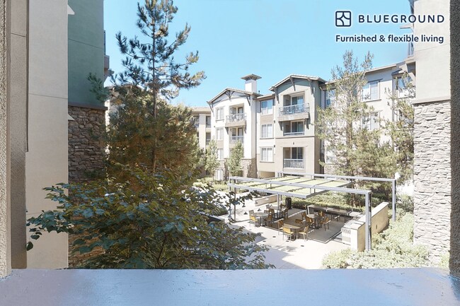 Building Photo - 121 E Rte 66