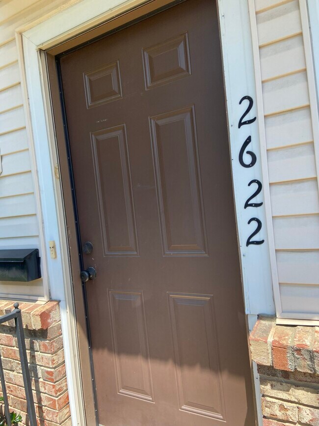 Building Photo - 2622 Southbury Cir