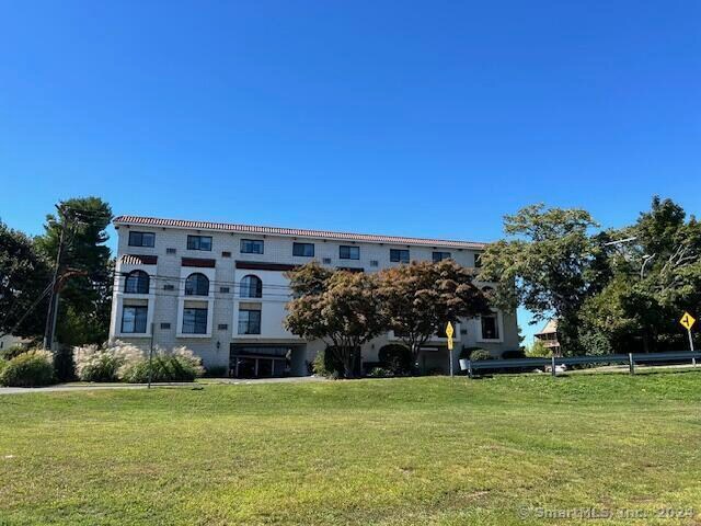 Foto del edificio - 43 Seaview Ave