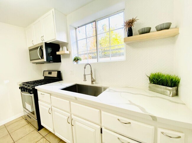 Foto del edificio - 2430 Prospect Ave