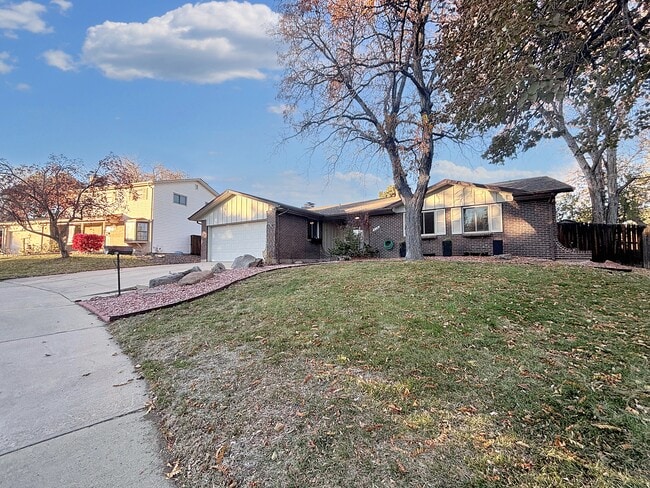 Photo - 814 S Nelson Way House