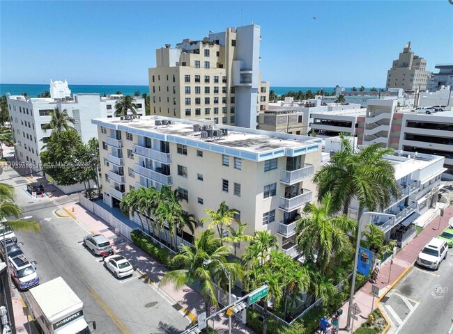 Foto del edificio - 1357 Collins Ave