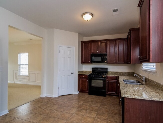 Foto del edificio - 4215 Pointe Vecchio Cir