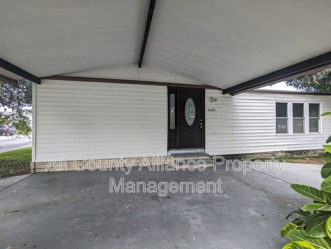 Building Photo - 34335 Lodge Dr