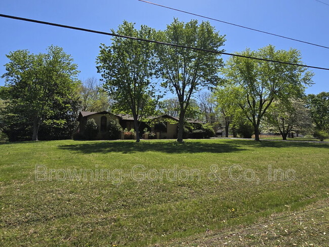 Building Photo - 2002 Gladeville Dr