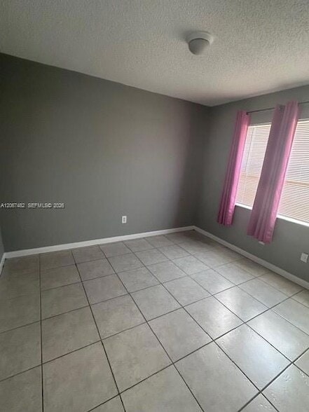 Building Photo - 20735 NE 8th Ct