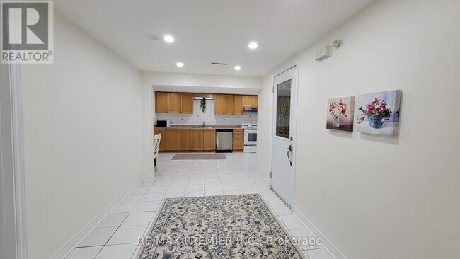 Building Photo - 25 Granite St