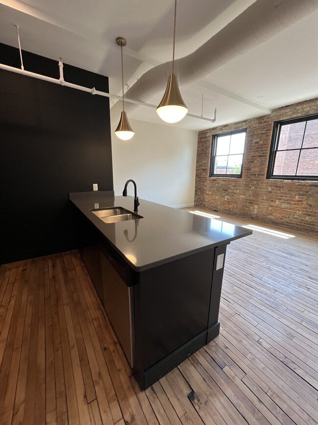 Apartment 302 - The Produce Lofts