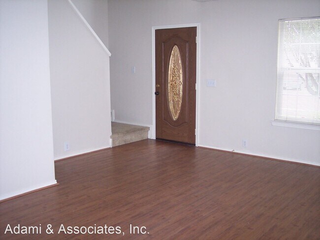 Building Photo - 4 br, 2.5 bath House - 1004 Springcreek Drive