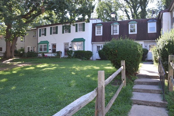 Building Photo - 3220-3266 Southern Ave
