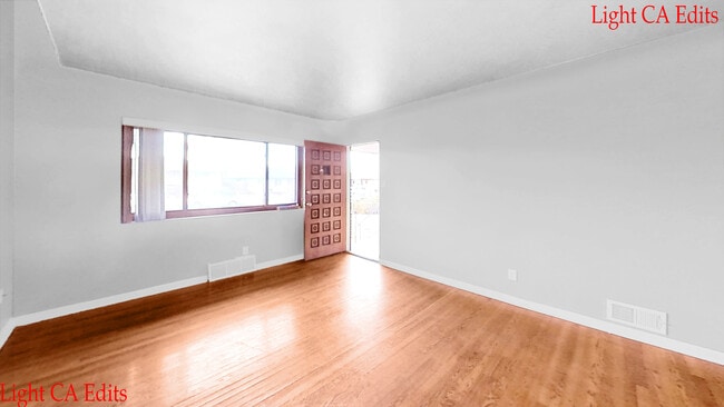 Building Photo - 3580 Hudson St
