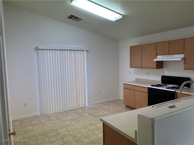 Building Photo - 5704 W Raven Creek Ave