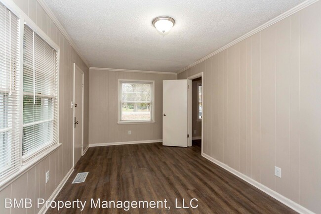 Foto del edificio - 3 br, 2 bath House - 1370 Woodley Road