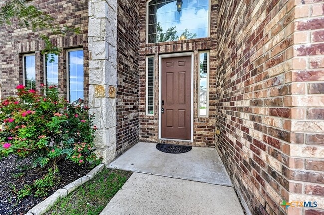 Building Photo - 7905 Northgate Lp