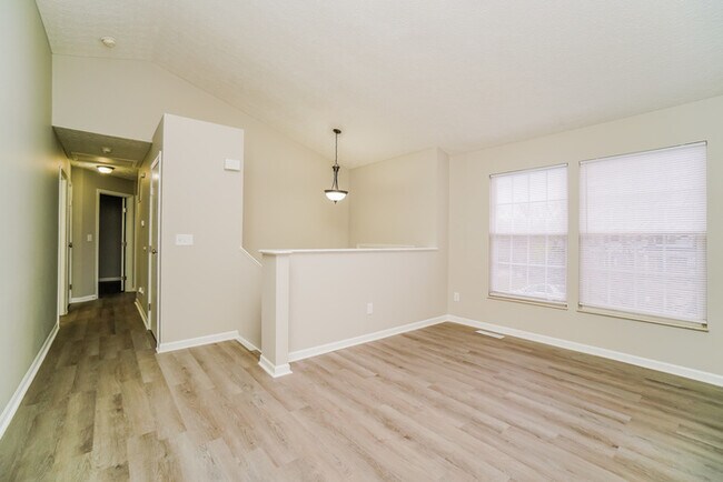 Foto del edificio - 1486 Tall Meadows Dr