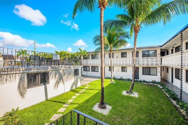 Foto del edificio - 1330 W 29th St