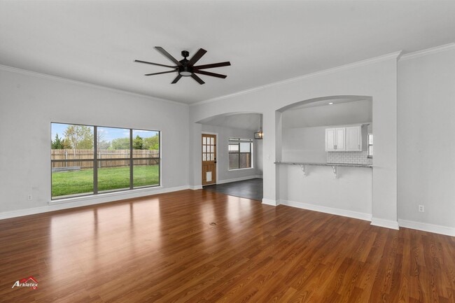 Foto del edificio - 2309 Tallgrass Cir