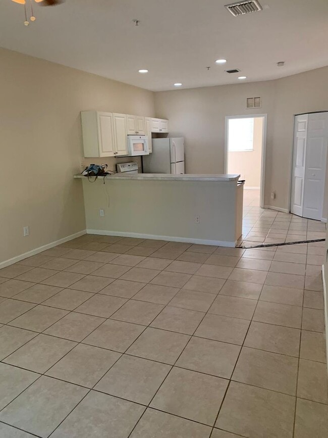 Foto del edificio - 1966 Freeport Dr