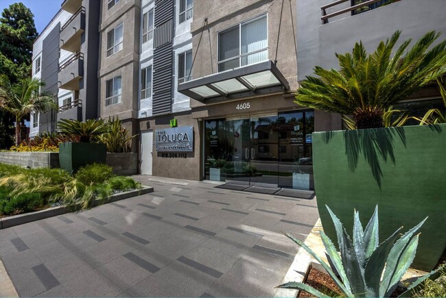 Building Photo - Toluca Lofts