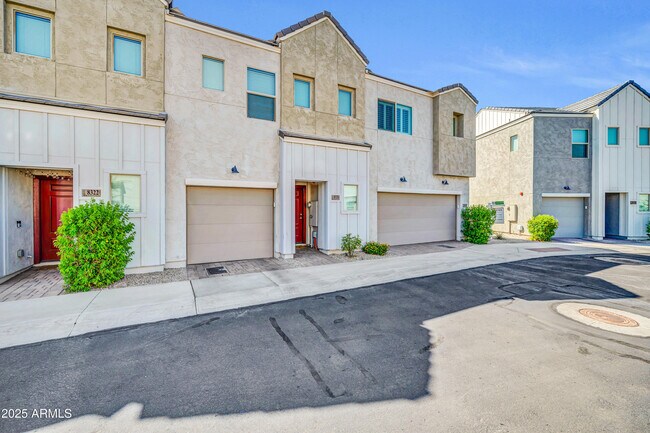 Foto del edificio - 8326 N 22nd Ln