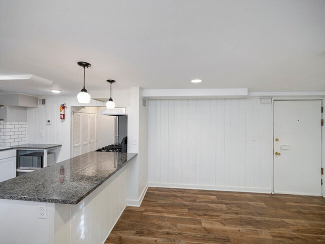 Building Photo - 1612 S 32nd Ave