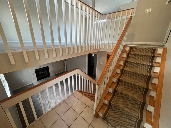 Building Photo - Beautiful Home 3 Bedroom within Close Proximity to Fort Carson!!