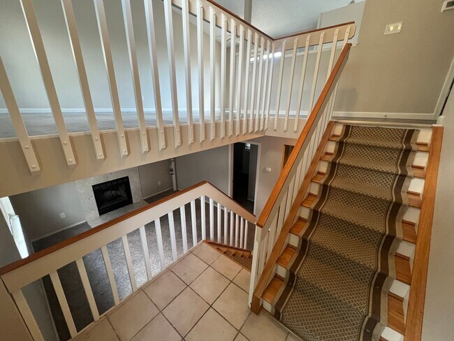 Foto del edificio - Beautiful Home 3 Bedroom within Close Proximity to Fort Carson!!