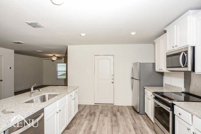 Building Photo - 2818 Tybee Crk