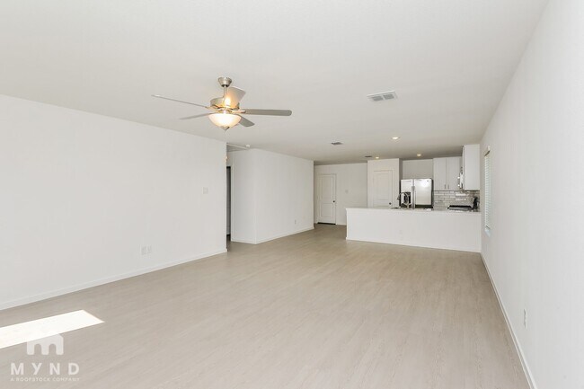 Building Photo - 2712 Mistwood Dr