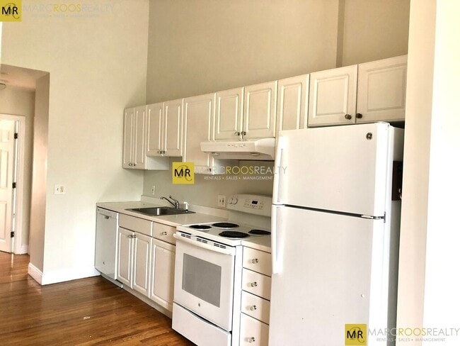 Building Photo - 668 Tremont St