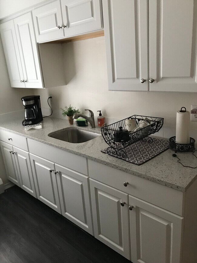 Kitchen or similar - 360 Washington Ave