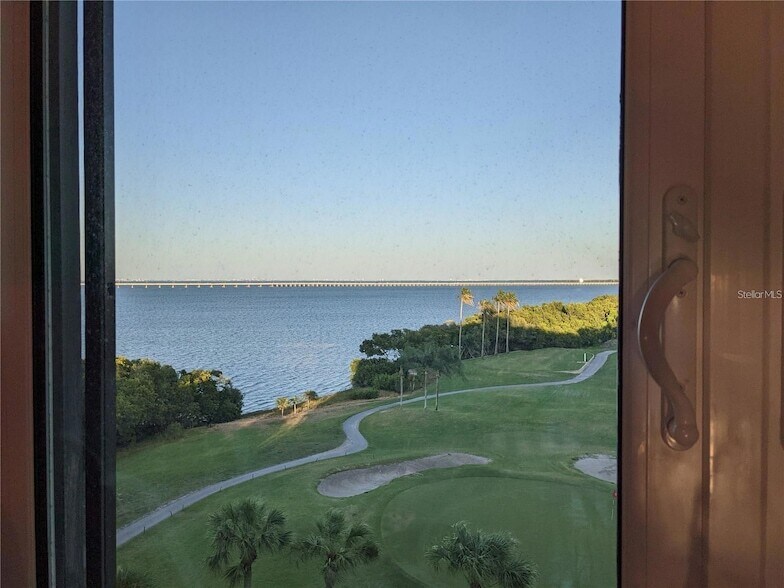 Foto principal - 2616 Cove Cay Drive Unit 703