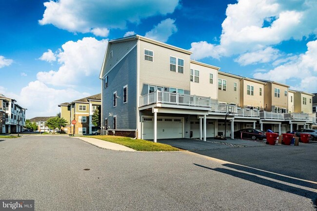 Building Photo - 113 Quarry Point Rd