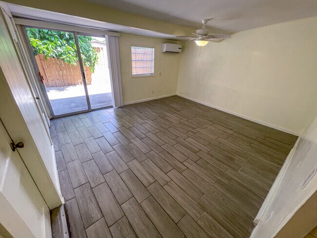 Building Photo - 345 Staunton St