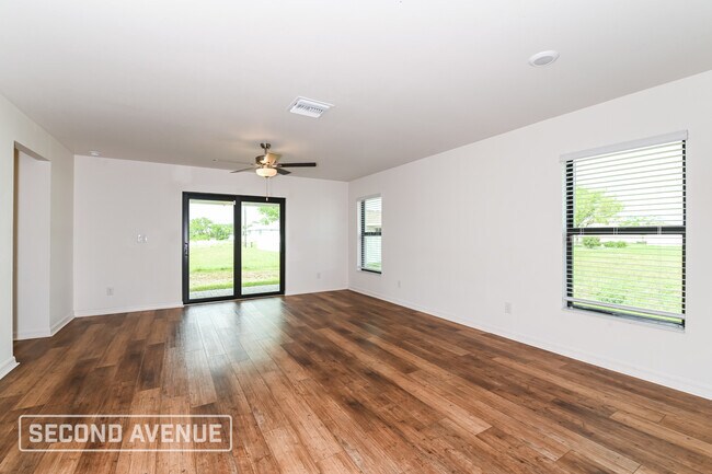 Foto del edificio - 1710 NW 18th St