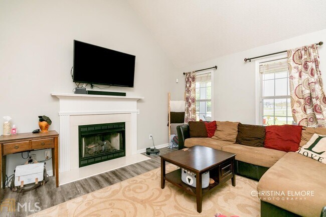 Foto del edificio - 207 Carver Ct