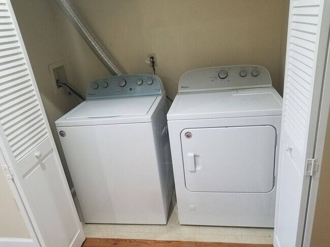 Building Photo - 468 E 141st St