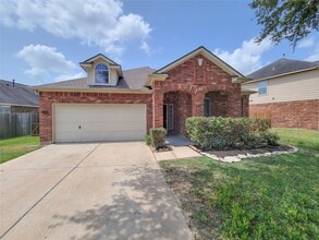 Building Photo - 17207 Mossbriar Ln