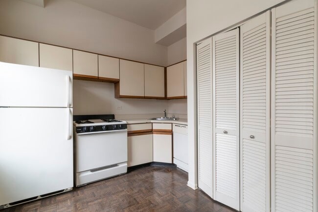 Foto del edificio - 3751 N Halsted St