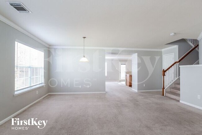 Foto del edificio - 6523 Bluestone Springs Ln