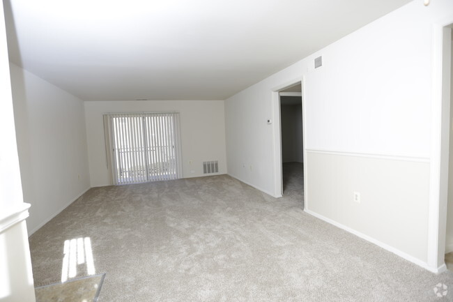 1BR 1BA - Woodbridge Forest