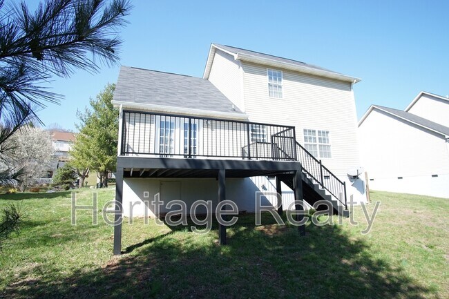 Foto del edificio - 746 Colony Village Way