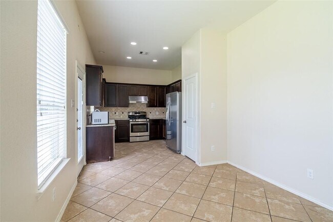 Foto del edificio - 13546 Smith Lake Ln