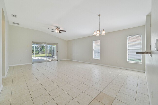 Building Photo - ** AVAILABLE NOW! ~ Pet Friendly POOL HOME...
