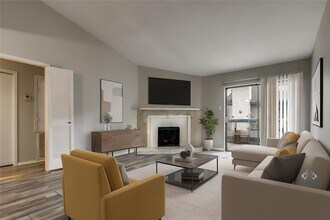 Building Photo - 9707 Richmond Ave.